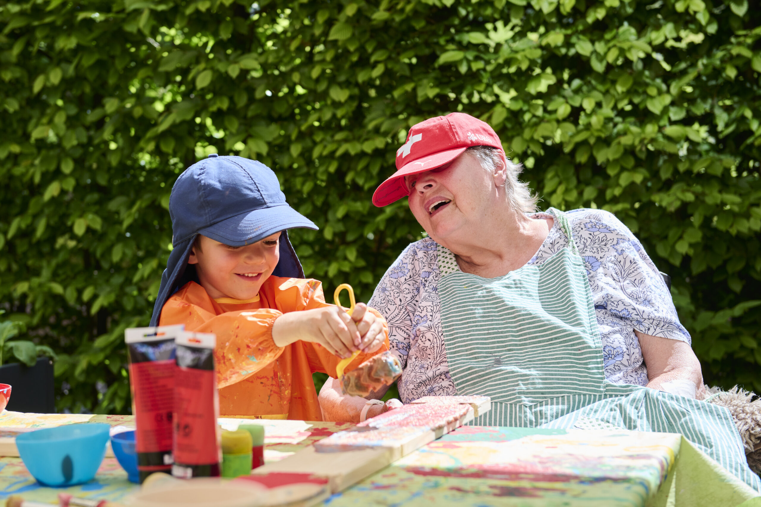 In Thalwil Arbeiten Eine Kita Und Ein Alterszentrum Eng Zusammen.